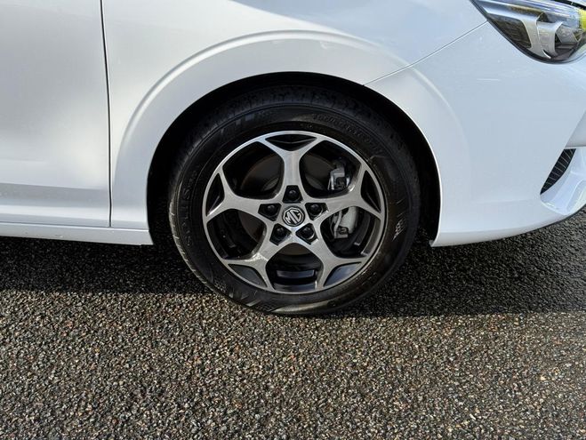 MG MG3 1.5 L Hybrid+ 195 ch Luxury blanc de 2025