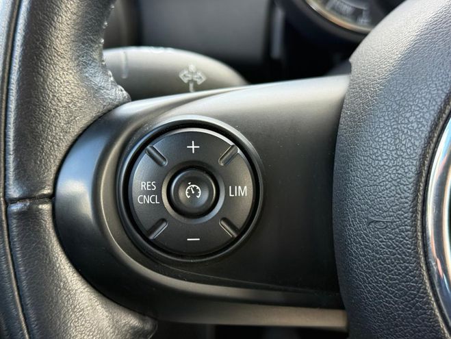 Mini 5 portes HATCH F55 One 102 ch Edition Shoreditch gris de 2017