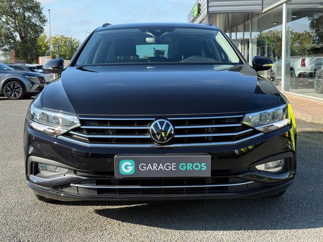 Volkswagen Passat 2.0 TDI EVO SCR 150 DSG7 Life Plus noir de 2023