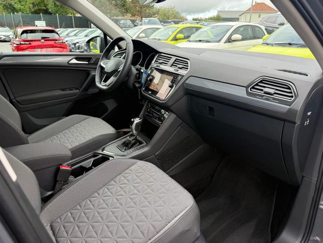 Volkswagen Tiguan 1.5 TSI 150ch DSG7 Life Plus gris de 2024