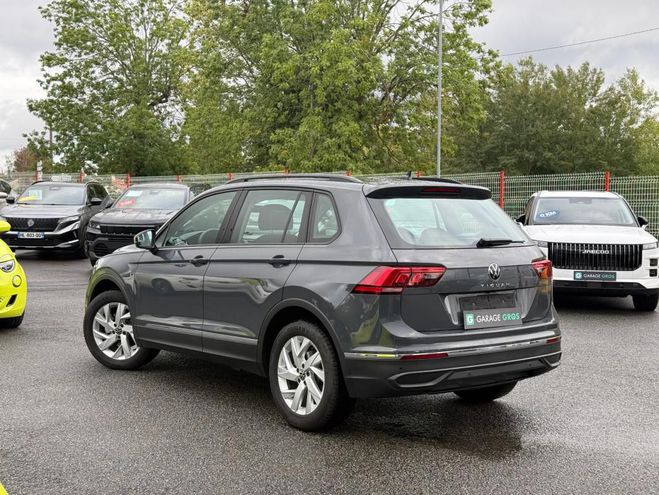 Volkswagen Tiguan 1.5 TSI 150ch DSG7 Life Plus gris de 2024