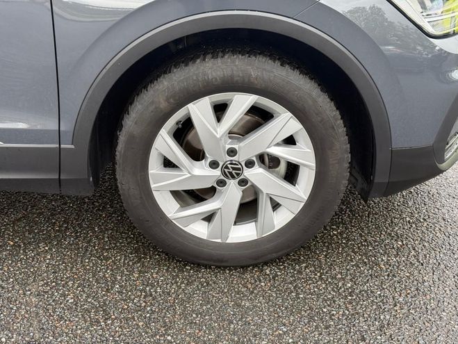 Volkswagen Tiguan 1.5 TSI 150ch DSG7 Life Plus gris de 2024