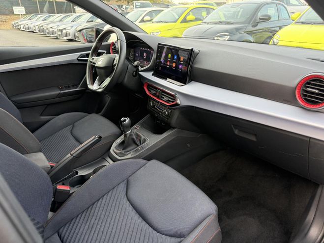 Seat Ibiza 1.0 TSI 110 ch S/S BVM6 FR gris fonc� de 2025