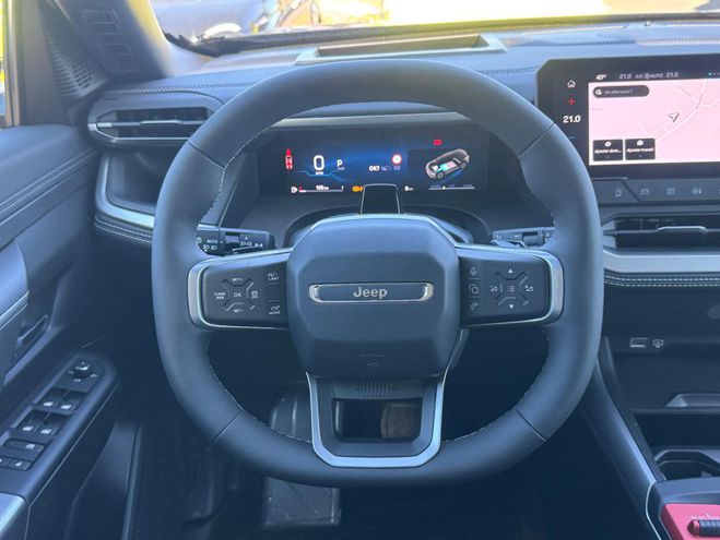 Jeep Compass 1.2 Turbo T3 145 ch BVR6 e-Hybrid Summit noir de 2026