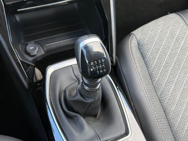 Peugeot 208 100 S&S BVM6 Allure gris clair de 2025