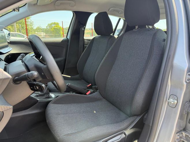 Peugeot 208 100 S&S BVM6 Style gris fonc� de 2025