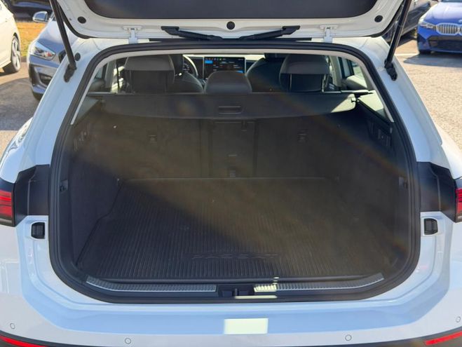 Volkswagen Passat 2.0 TDI EVO SCR 150 DSG7 Life Plus blanc de 2024