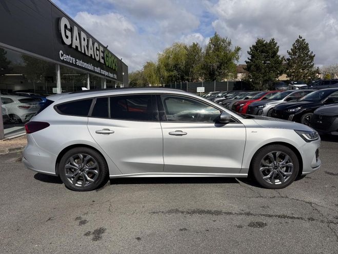 Ford Focus SW 1.0 EcoBoost 125 S&S mHEV ST-Line X gris clair de 2023