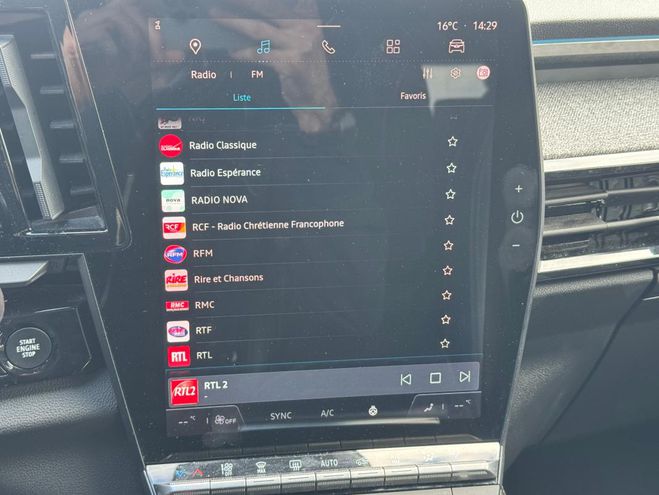 Renault Espace VI E-Tech hybrid 200 Techno gris de 2024