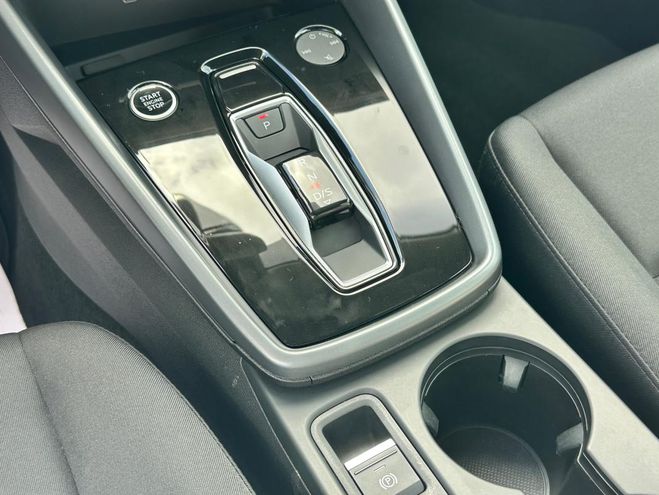 Audi A3 TFSI Mild Hybrid 116 S tronic 7 Design blanc de 2024
