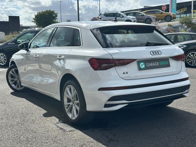 Audi A3 TFSI Mild Hybrid 116 S tronic 7 Design blanc de 2024