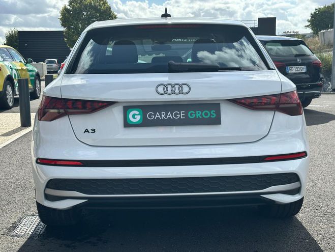 Audi A3 TFSI Mild Hybrid 116 S tronic 7 Design blanc de 2024
