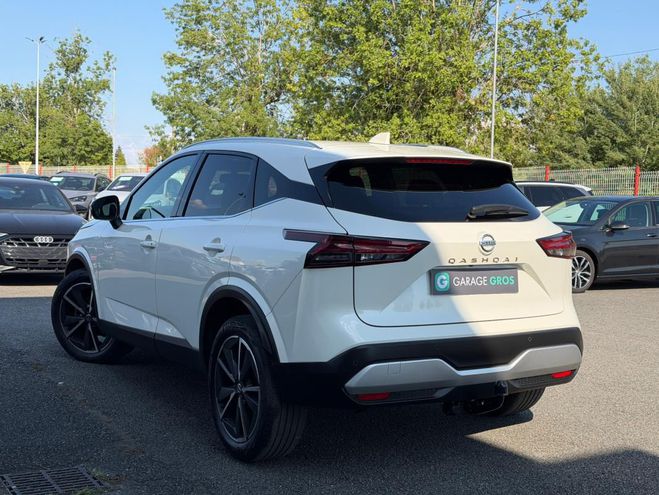Nissan Qashqai 2021 Mild Hybrid 140 ch Tekna blanc de 2022