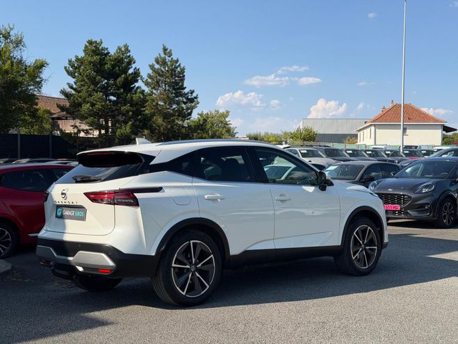 Nissan Qashqai 2021 Mild Hybrid 140 ch Tekna blanc de 2022