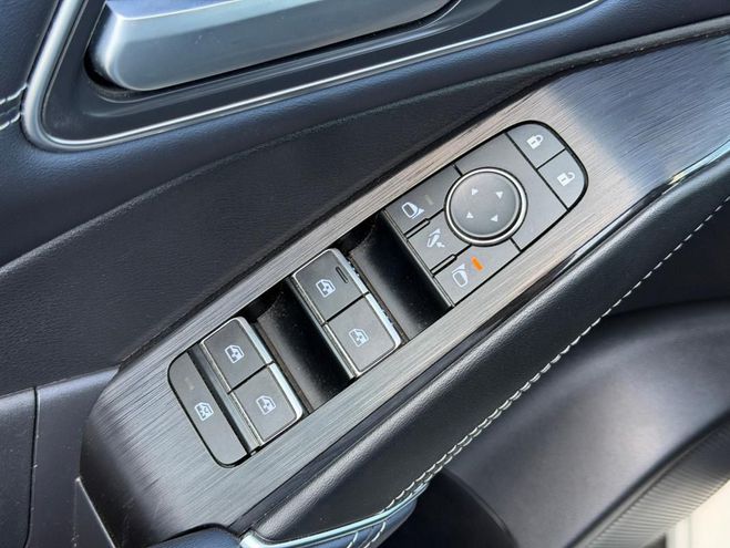 Nissan Qashqai 2021 Mild Hybrid 140 ch Tekna blanc de 2022