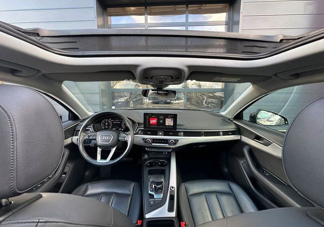 Audi A4 AVANT 40 TDI 204 S tronic 7 Avus Gris de 2023