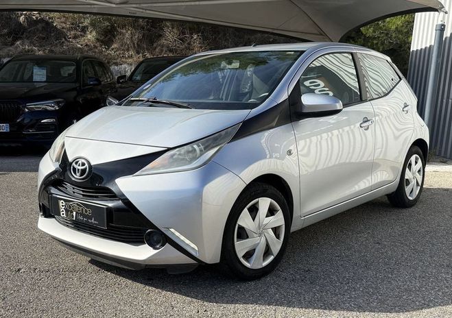 Toyota Aygo 1.0 VVT-I 69CH STOP&START X-PLAY 5P Gris de 2015