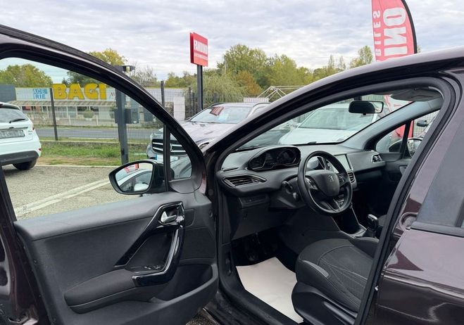 Peugeot 208 1.4 HDI FAP ACTIVE 5P Violet de 2012