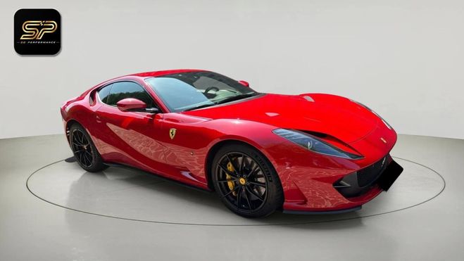 Ferrari 812 Superfast * V12 6.5 799 CH * BVA * 16 50 Rouge de 2019