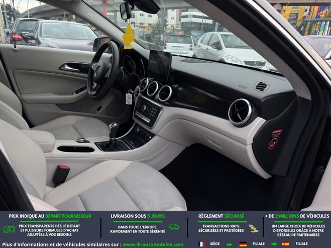 Mercedes Classe CLA CLA 180 Noir M�tallique de 2016