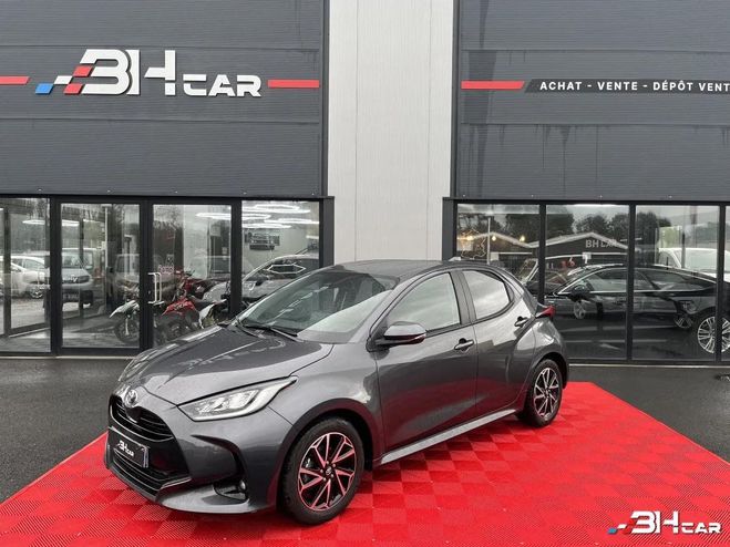 Toyota Yaris 1.0 VVTI 70 DESIGN Gris de 2023
