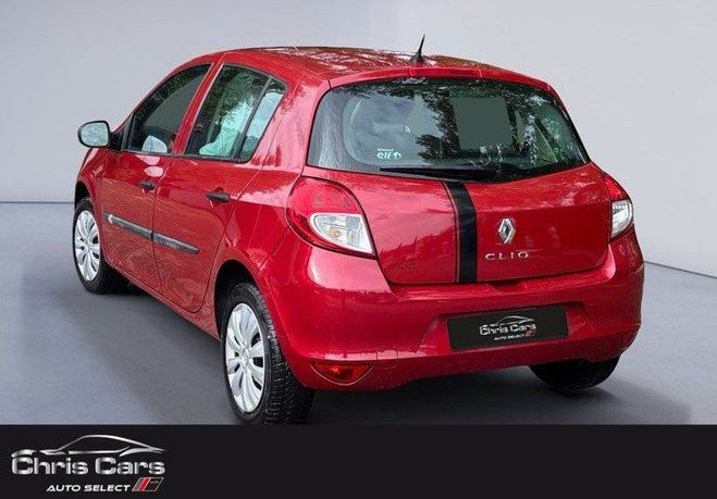 Renault Clio 3 phase 2 1.5l dci 68cv Rouge de 2010