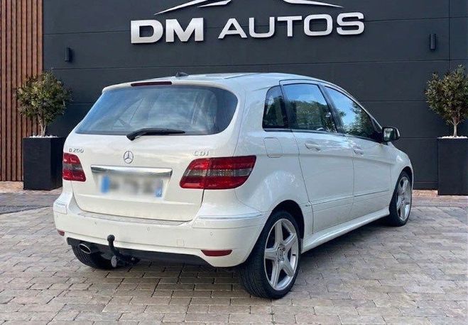 Mercedes Classe B 180 BVA ? GPS Attelage Climatisation Blanc de 2009
