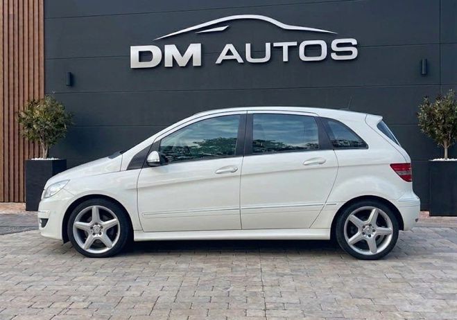 Mercedes Classe B 180 BVA ? GPS Attelage Climatisation Blanc de 2009
