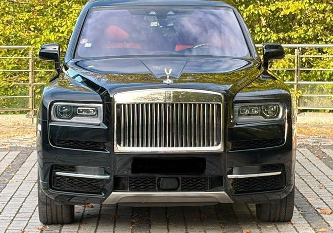 Rolls royce Cullinan V12 2019 Fran�ais 219.900Euro Noir de 2019