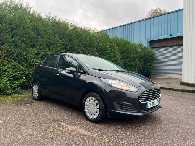 Ford Fiesta Garantie 12 mois, 1.6 TDCi 95cv FAP ECOn Noir de 2013