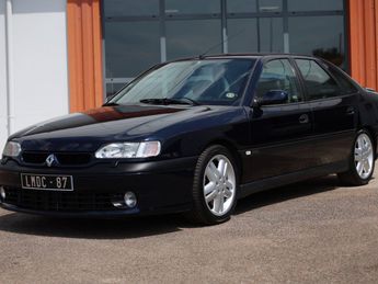  Voir d&eacute;tails -Renault Safrane Biturbo RXE &agrave; Saint-Junien (87)