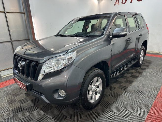 Toyota Land Cruiser 3.0D 190 D-4D Life 4X4  ATTELAGE *PREMIE Gris Fonc� de 2015