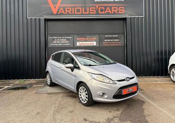  Voir d&eacute;tails -Ford Fiesta 1.4 TDCI 70 CH FAP AMBIENTE 5P &agrave; Illange (57)
