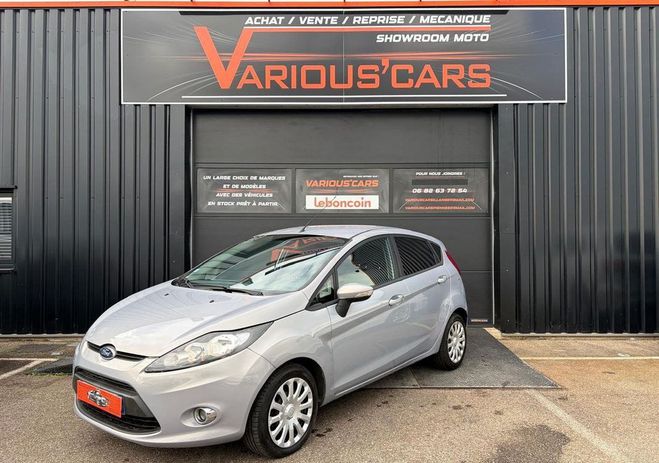 Ford Fiesta 1.4 TDCI 70 CH FAP AMBIENTE 5P Gris de 2012