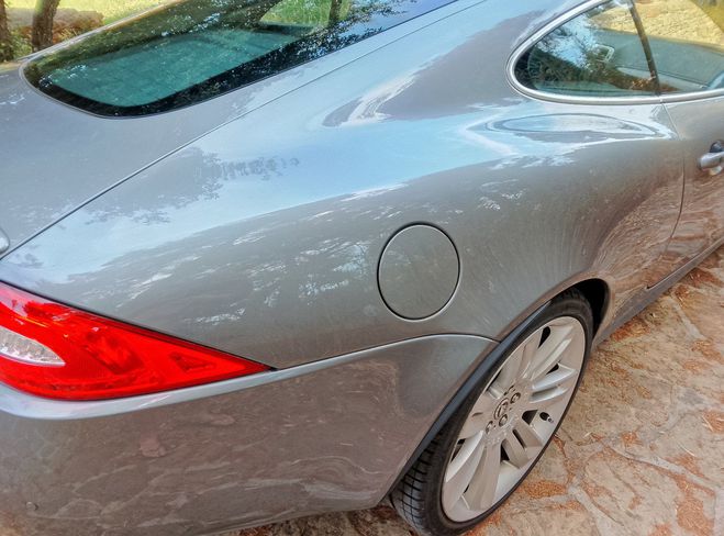 Jaguar XKR COUP� V8 5.0i 510ch BVA6 gris de 2010