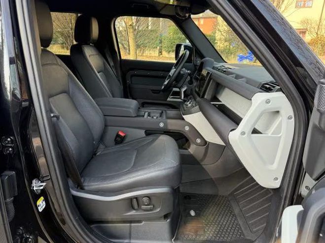 Land rover Defender 3.0 D 200 AWD SE Automatique noir de 2024