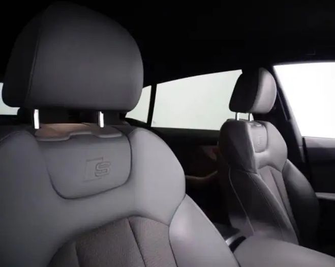 Audi Q8 50 TDI quattro S line Black Edition noir de 2025