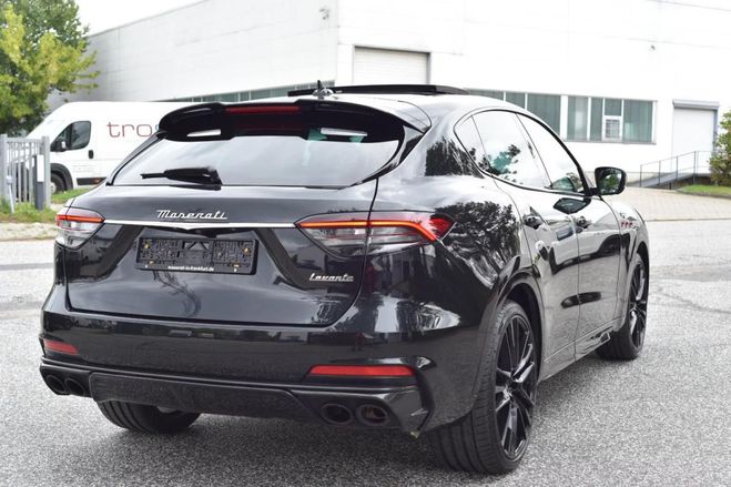 Maserati Levante 3.8 V8 Trofeo Facelift noir de 2022