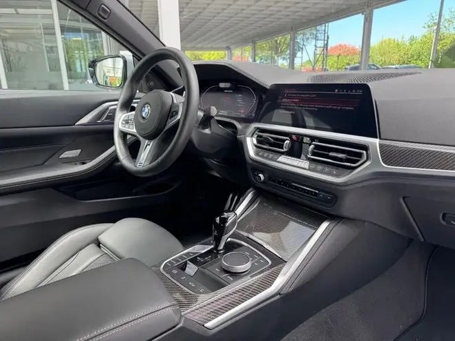 BMW M4 40i xDrive Cabriolet gris fonc� de 2023