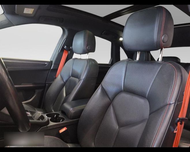 Porsche Macan 2.0 Turbo PDK 265 ch orange de 2023