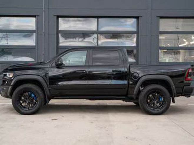 Dodge Ram 1500 TRX 6.2 V8 Supercharged noir de 2023