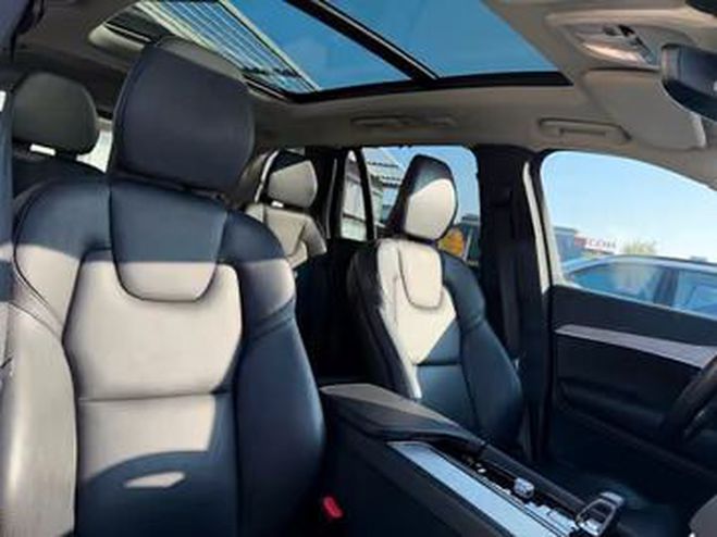 Volvo XC90 T8 Plus Dark Plug-In Hybrid AWD noir de 2022