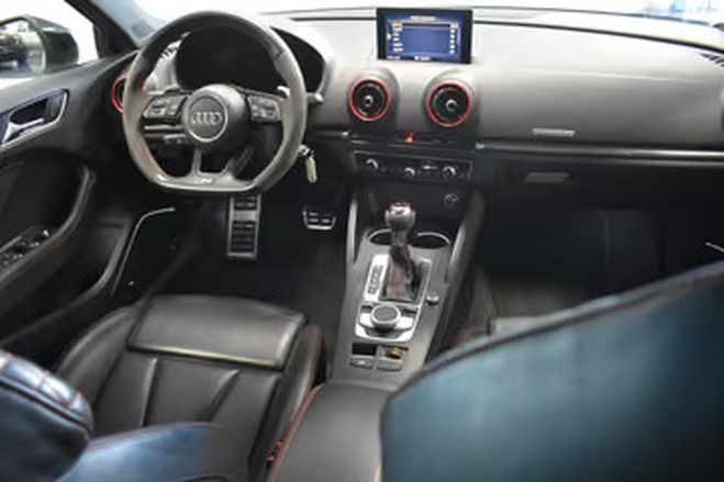 Audi RS3 RS 3 Limousine 2.5 TFSI quattro S tronic blanc de 2019