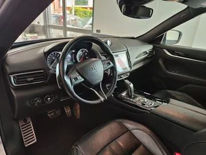 Maserati Levante V6 GranSport AWD gris de 2021
