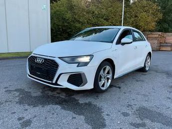Audi A3 40 TFSI e S line Hybride Rechargeable 2022 d'occasion a Villenave-d'Ornon (33)
