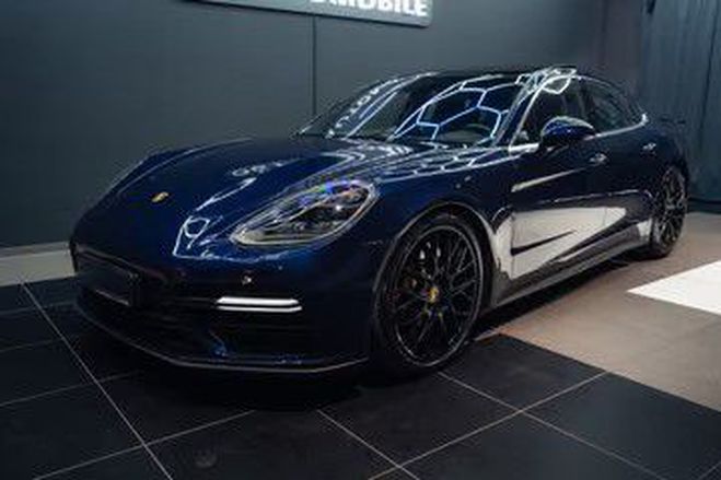 Porsche Panamera Turbo - Pack Sport Chrono bleu de 2016