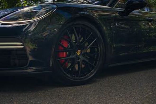 Porsche Panamera Turbo - Pack Sport Chrono bleu de 2016