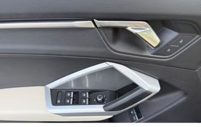 Audi Q3 45 TFSI e S line Hybride Rechargeable noir de 2022