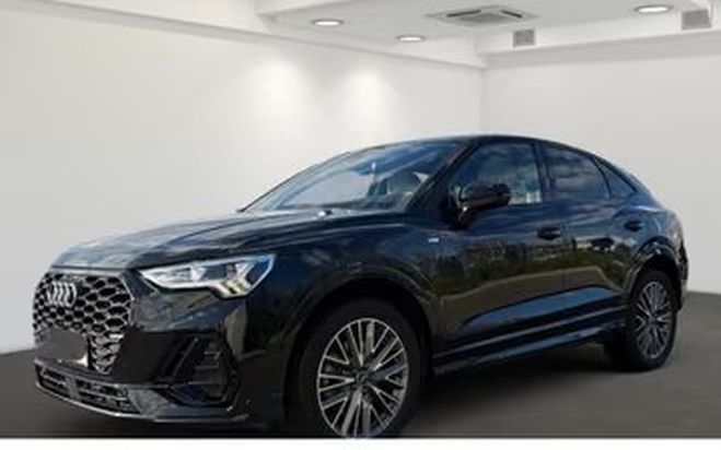Audi Q3 45 TFSI e S line Hybride Rechargeable noir de 2022
