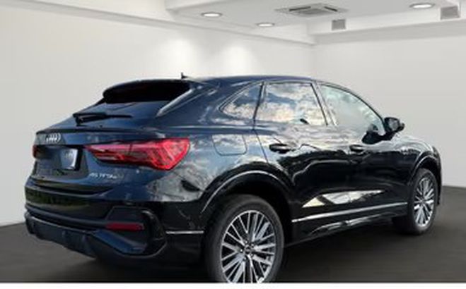 Audi Q3 45 TFSI e S line Hybride Rechargeable noir de 2022